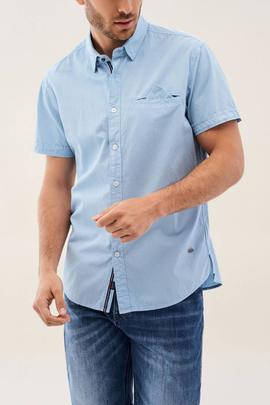 CAMISA DE COLOR LAVADO SLIM FIT CELESTE